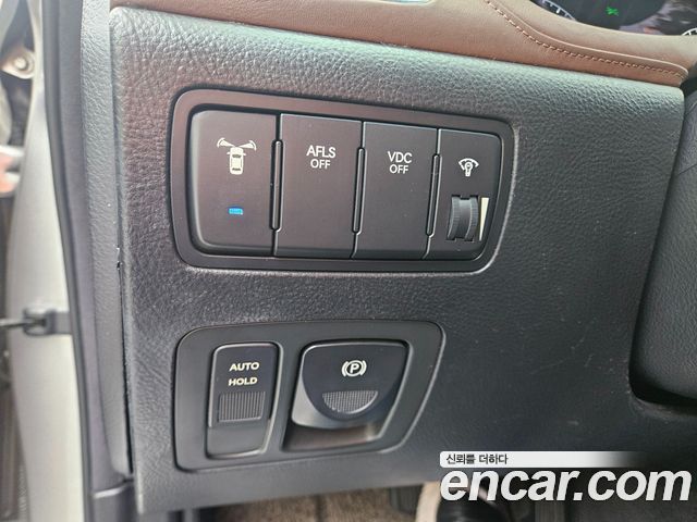 Hyundai Genesis 2008 — photo 13