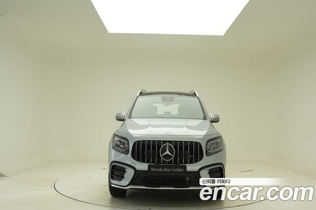Mercedes-Benz GLB-Class 2026 — photo 3