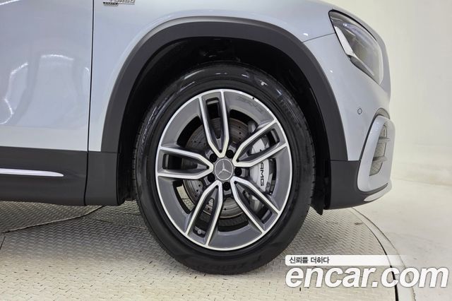 Mercedes-Benz GLB-Class 2026 — photo 5