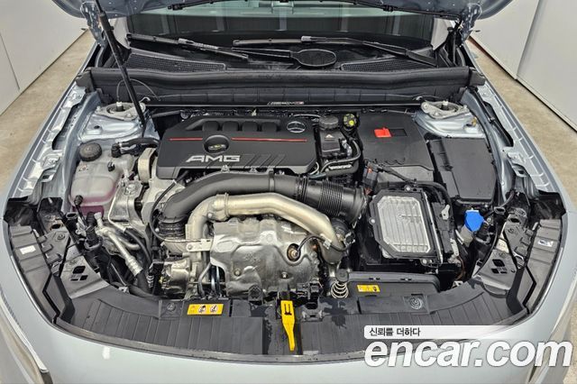 Mercedes-Benz GLB-Class 2026 — photo 6