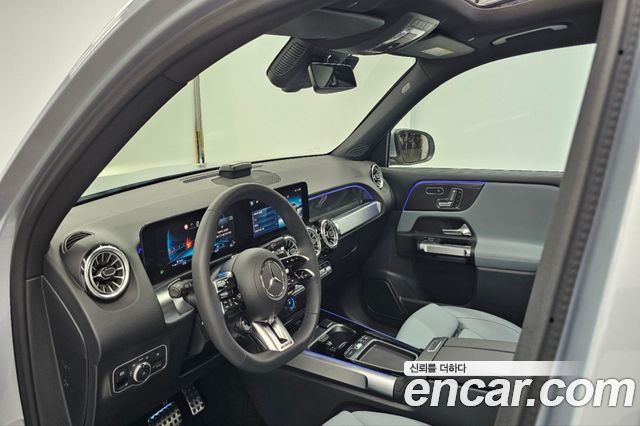 Mercedes-Benz GLB-Class 2026 — photo 9