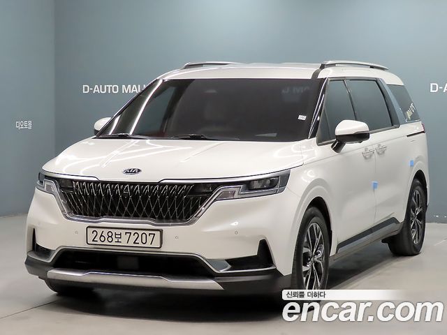 Kia Canival 2021 — photo 1