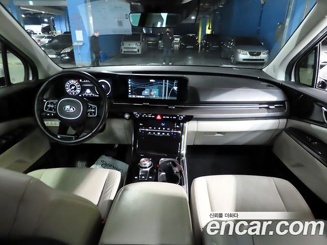 Kia Canival 2021 — photo 5