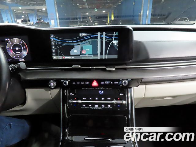 Kia Canival 2021 — photo 11