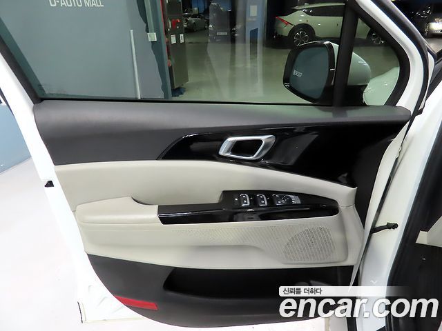 Kia Canival 2021 — photo 13