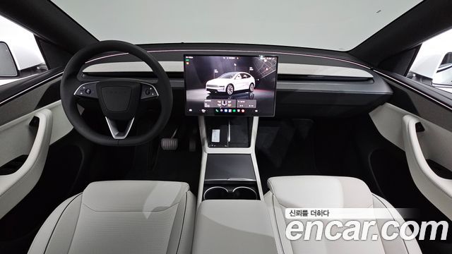 Tesla Model Y 2026 — photo 10