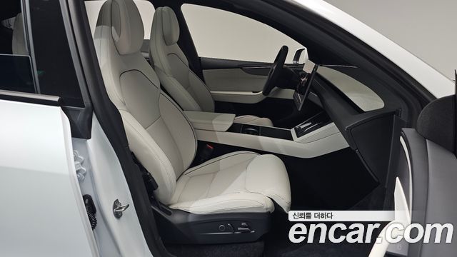 Tesla Model Y 2026 — photo 16