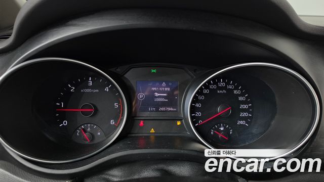 Kia Canival 2015 — photo 8