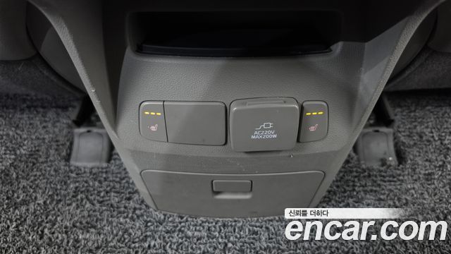Kia Canival 2015 — photo 18
