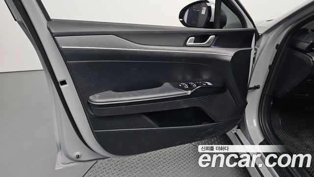 Kia K5 2025 — photo 14