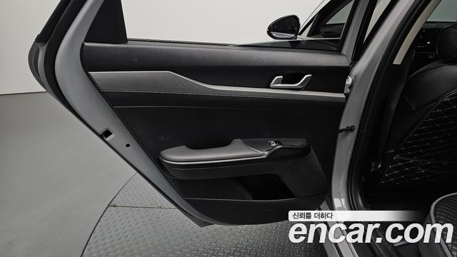 Kia K5 2025 — photo 15