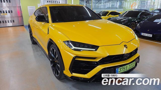 Lamborghini Urus 2022 — photo 3