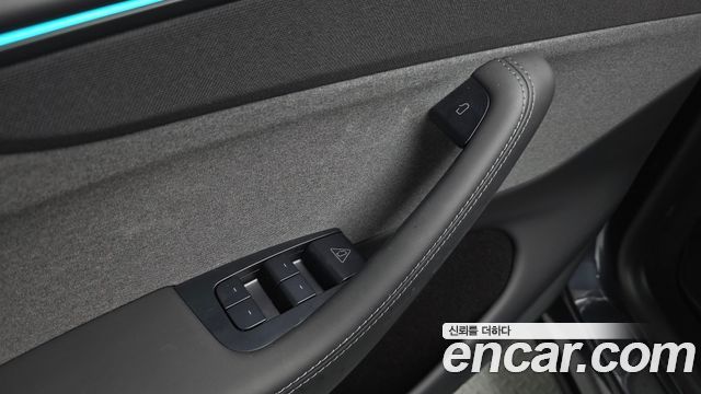 Tesla Model Y 2026 — photo 27
