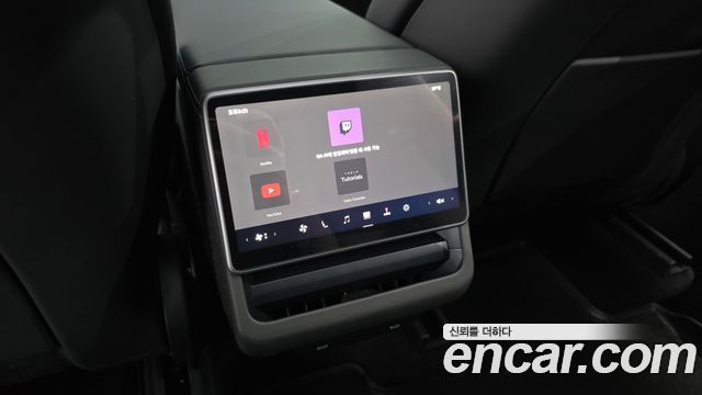Tesla Model Y 2026 — photo 33