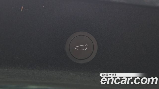 Tesla Model Y 2026 — photo 34