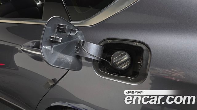 Hyundai Genesis 2016 — photo 19