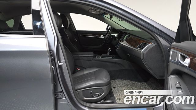 Hyundai Genesis 2016 — photo 16