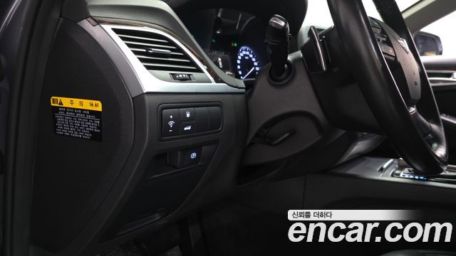 Hyundai Genesis 2016 — photo 29
