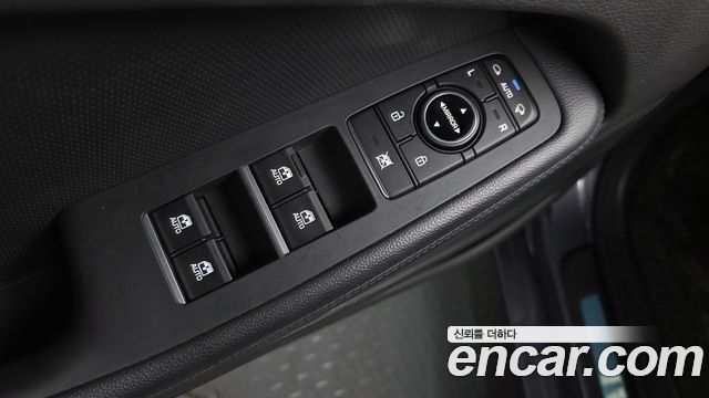 Hyundai Genesis 2016 — photo 37