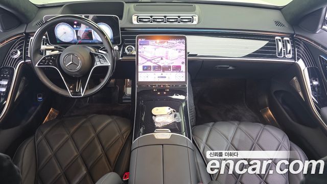 Mercedes-Benz S-Class 2024 — photo 10