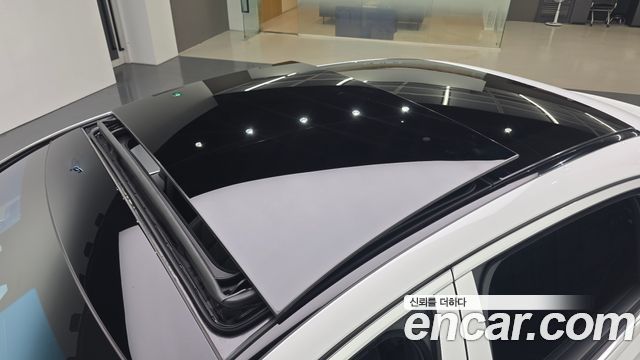 Mercedes-Benz S-Class 2024 — photo 21