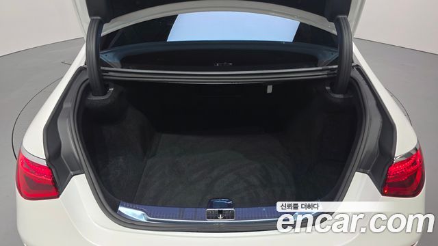 Mercedes-Benz S-Class 2024 — photo 23