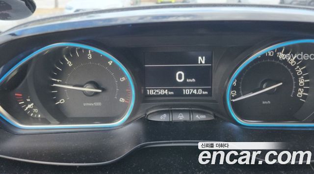 Peugeot 2008 2017 — photo 3