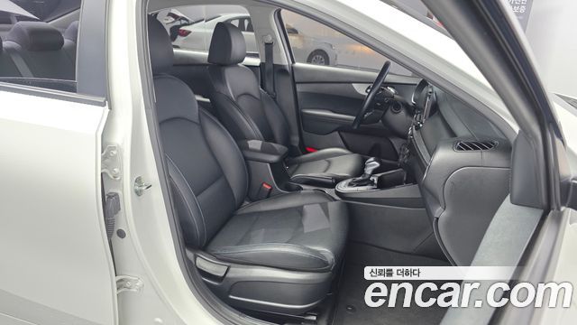 Kia K3 2021 — photo 17