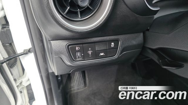 Kia K3 2021 — photo 21