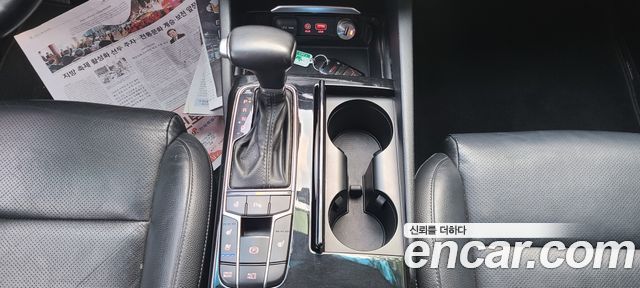 Kia K7 2017 — photo 9