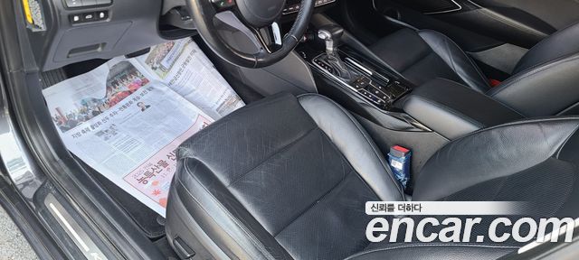 Kia K7 2017 — photo 16
