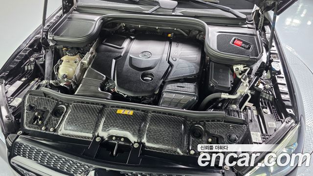 Mercedes-Benz GLE-Class 2022 — photo 6