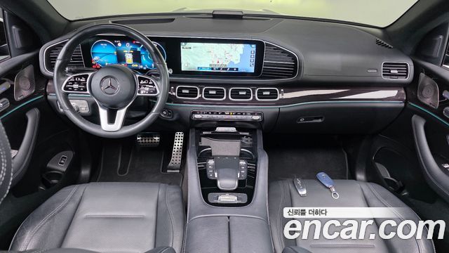 Mercedes-Benz GLE-Class 2022 — photo 10