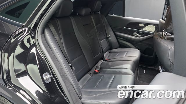 Mercedes-Benz GLE-Class 2022 — photo 17