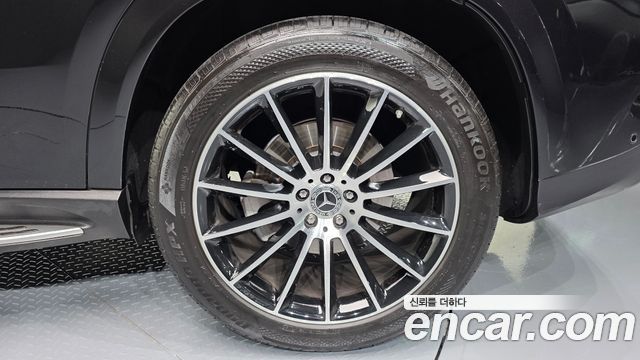 Mercedes-Benz GLE-Class 2022 — photo 7