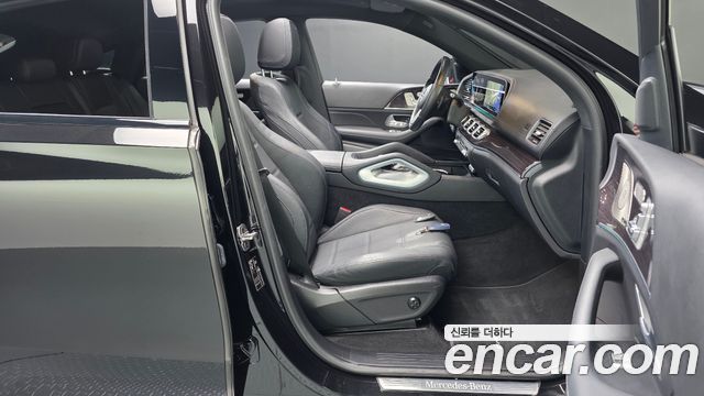Mercedes-Benz GLE-Class 2022 — photo 16