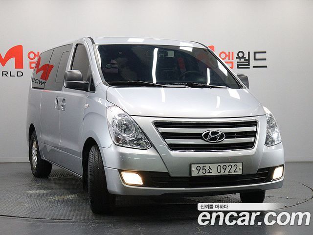 Hyundai Starex 2017 — photo 2