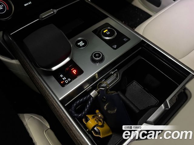Land Rover Range Rover 2023 — photo 8
