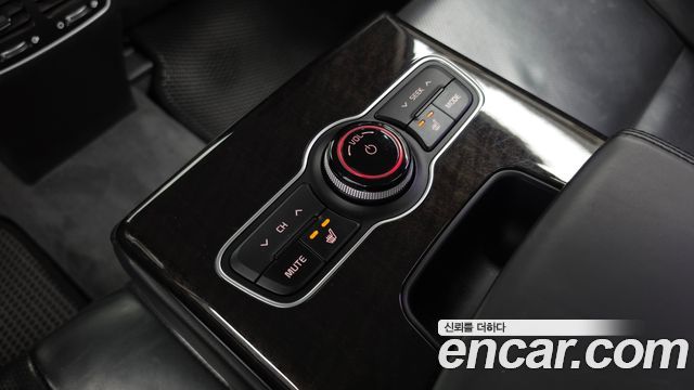 Kia K7 2013 — photo 19