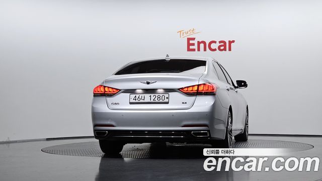 Genesis G80 2018 — photo 4