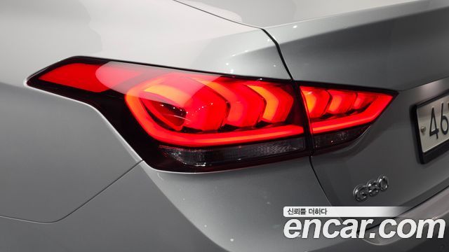 Genesis G80 2018 — photo 9