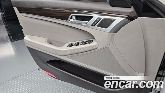 Genesis G80 2018 — photo 14