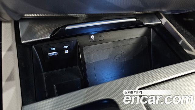 Genesis G80 2018 — photo 29