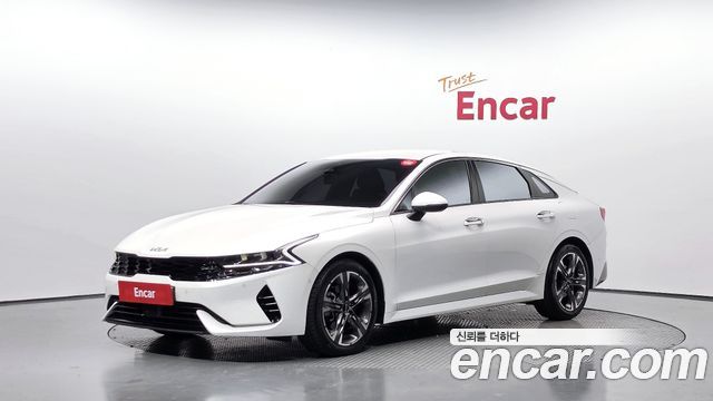 Kia K5 2022 — photo 1