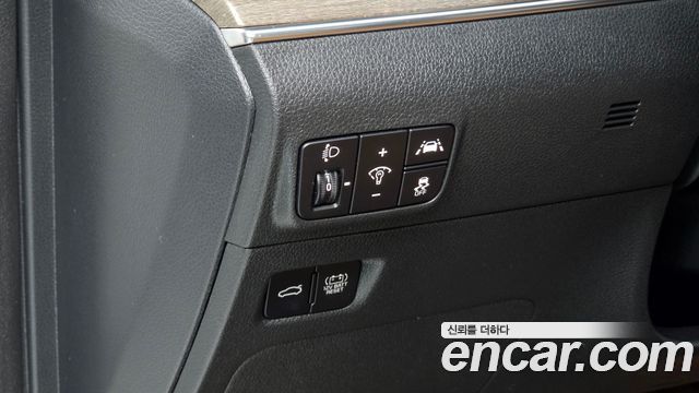 Kia K5 2022 — photo 16