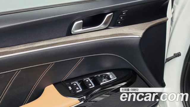 Kia K5 2022 — photo 18