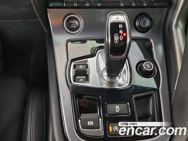 Jaguar F-TYPE 2019 — photo 9