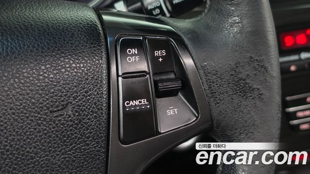 Kia K7 2012 — photo 13