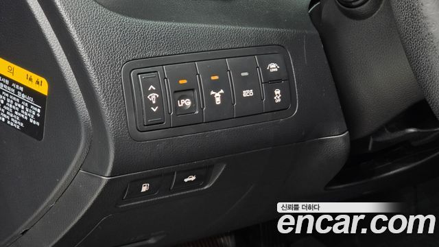 Kia K7 2012 — photo 16