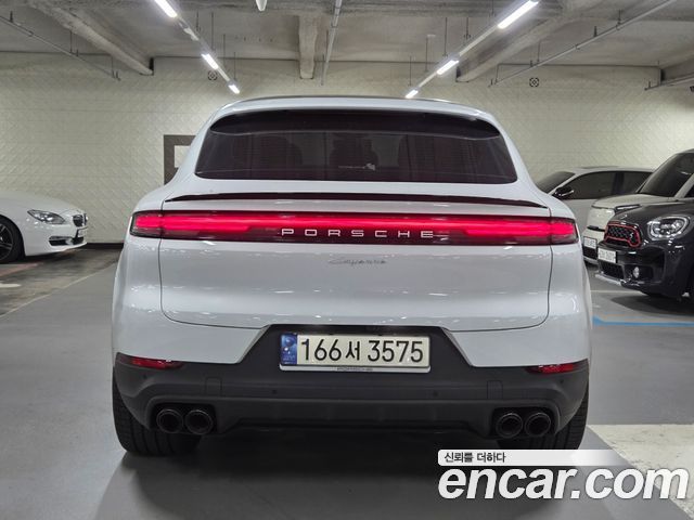 Porsche Cayenne 2024 — photo 3